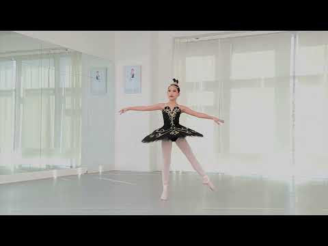 Khulan Ganbaatar (Mongolia) - Odile variation /Swan Lake