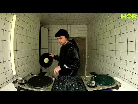 Alien Rain / April 30 / 4pm-5pm