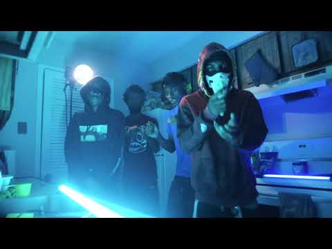 La Boogie x Luh Tavi - Shoot Me A Movie (Official Music Video)