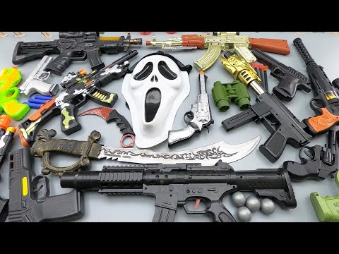 Scary Ghostface Mask & 20+ Epic Toy Guns! 💀 Golden AK47, Revolvers, Swords & Blasters