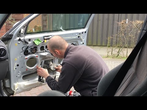 Alfa 147 raammechanisme vervangen