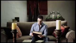 Sigues Tan Hermosa - Omar Chaparro [Video Oficial]