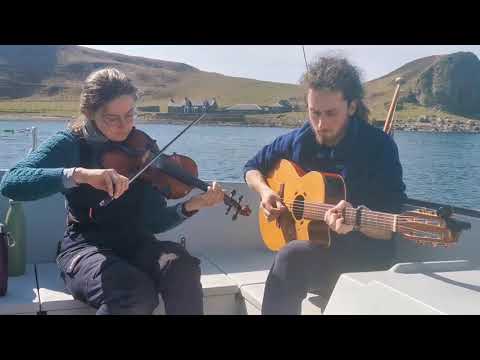 Tam Lin (Davey Arthur) - Traditional fiddle tune recorded while sailing.