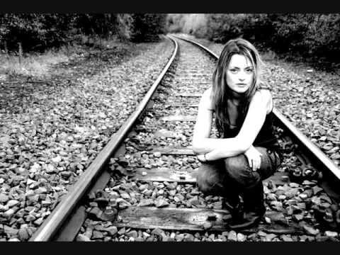 download lagu mp3 mp4 Maeve Mackinnon, download lagu Maeve Mackinnon gratis, unduh video klip Maeve Mackinnon