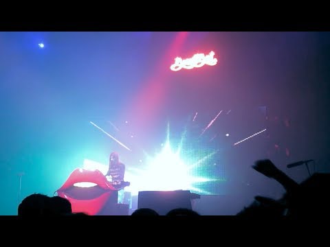 BREAKBOT live @ ED BANGERLAND, HALLE DE LA VILLETTE