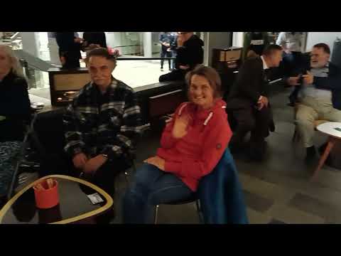 100 Jahre Radio im AUDIMAX der CAU Kiel - 06.10.23 / Mischa Kreiskott + Charlotte Oelschlegel