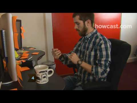 電腦打太多，小心「腕道症候群」找上你！ (How to Prevent Carpal Tunnel Syndrome)