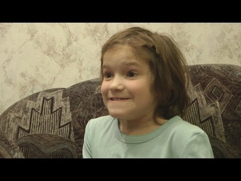 8-year-old girl watches a video of herself being born | Metro News