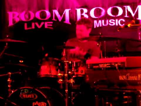 King King featuring Alan Nimmo - I WISH - at The Boom Boom Club ,Sutton, Surrey England.30.04.10