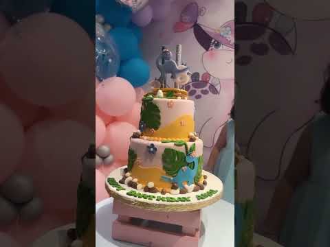 😍Amal Muneeb Birthday Bush 🎂@MuneebButtOfficial