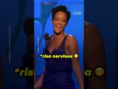 Jay-Z interrumpe y controla a Rihanna al recibir su primer Grammy | íconos #shorts