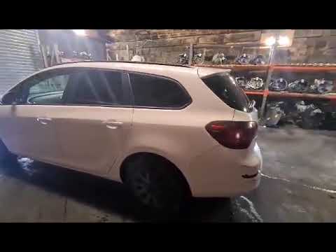Breaking Vauxhall Astra J Estate 1.3 Diesel
