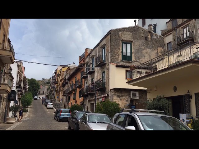 Rif 1098 Casa Singola Gratteri