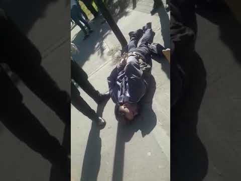 Una entradera en Abasto culminó en persecución policial y tiroteo: murió un caco