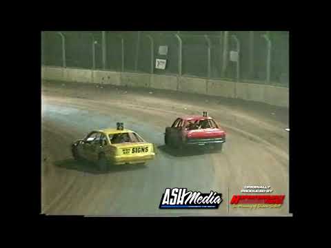 Modified Production: Challenge Series - Consolation - Maryborough Speedway - 17.11.2001