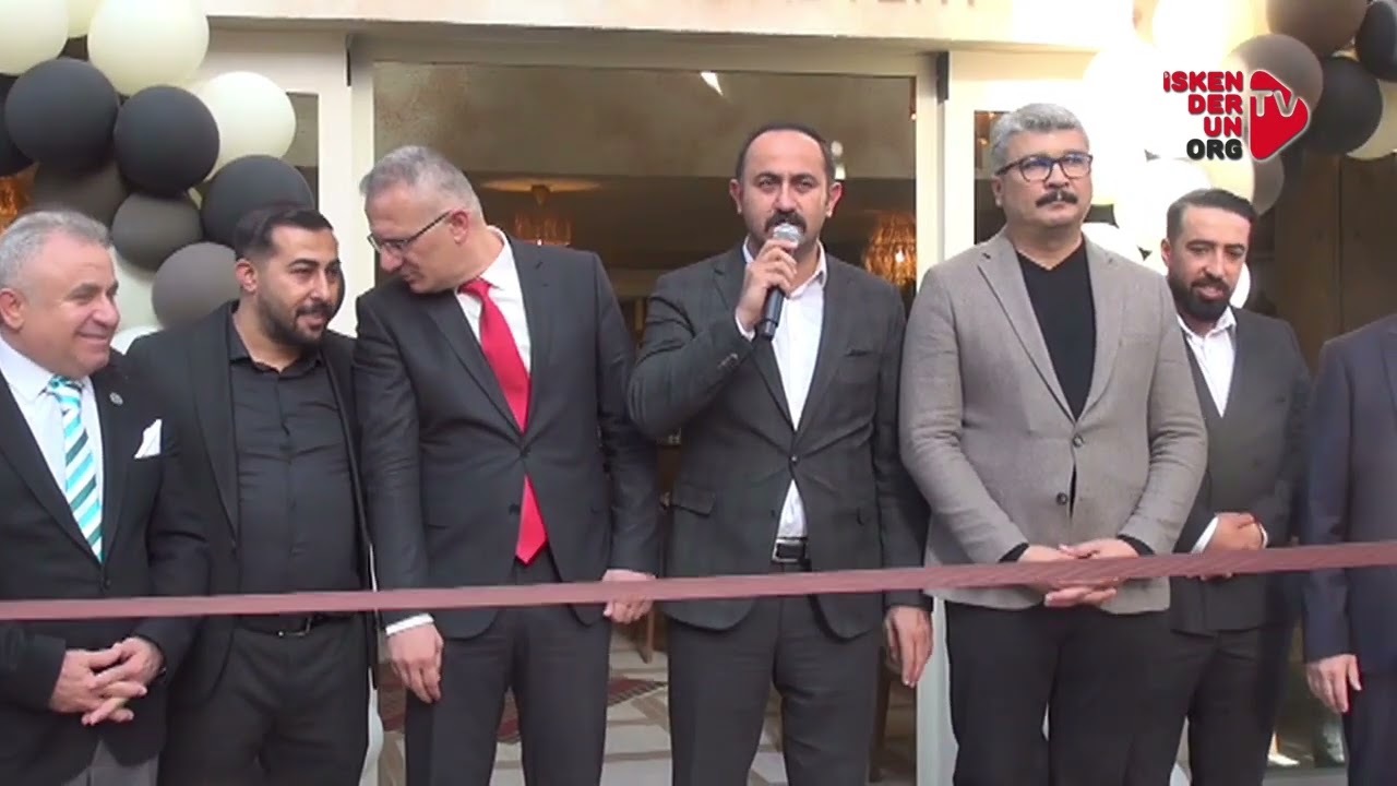 İskenderun’da Mısır temalı Laos Caffee Açıldı