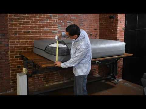 image-Are vinyl mattress covers waterproof?