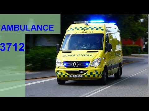 RTW 3712 falck lyngby ambulance udrykning