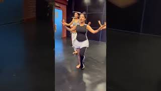 3q Shimmy Dance sanjana Sharma Dance Training Clas