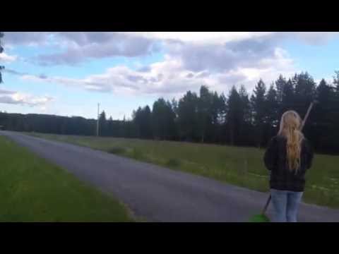 Using swedish herding call "kulning" to call home escaping cows