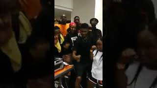 Usher dancing to umshove by Kabza De Small