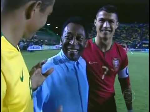Amistoso 2008: Brasil 6-2 Portugal (19/11/2008). Narración en portugués.
