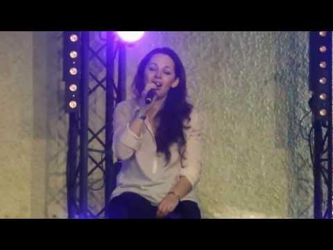 Sam NEVES "Ma vie vient de toi" en live à St Genis Les Ollières (69).