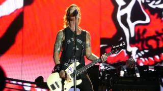 You Can&#39;t Put Your Arms Around a Memory / New Rose - Guns N&#39; Roses (07-24-16)