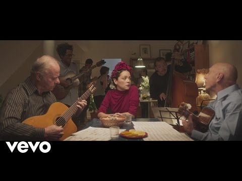 Natalia Lafourcade - Te Vi Pasar (En Manos de Los Macorinos)[La Fiesta Parte I]