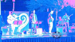 B.B. King - Christmas in Heaven live ( Larry Carr And the Scooby Doos)