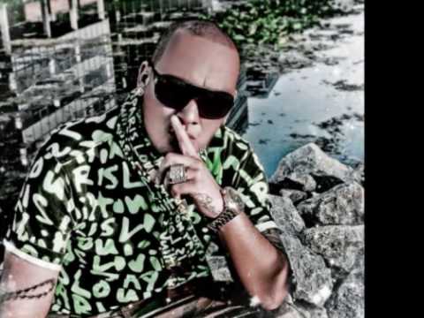 EL NINO - ŠATY DĚLAJÍ ČLOVĚKA