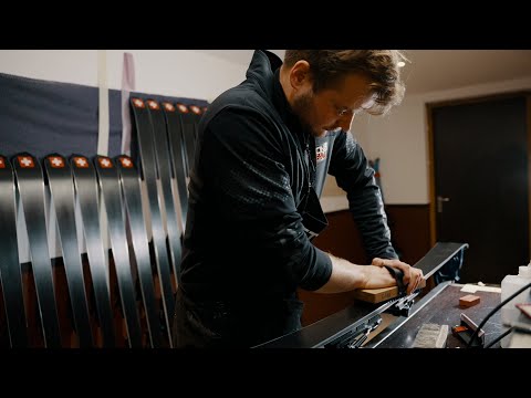 Servicemann an der Arbeit | Alpine Ski-WM 2023 in Courchevel/Méribel