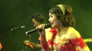 Download lagu Erni Ayuningsih Penarak sede Pelita Harapan Live Conser Bersama KOPI YA ! mp3 Download lagu Erni Ayuningsih Penarak sede Pelita Harapan Live Conser Bersama KOPI YA ! mp3