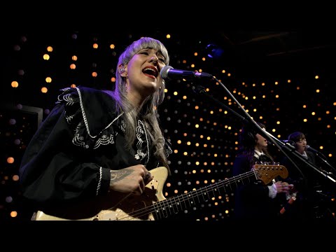 Y La Bamba - Crema de Melón (Live on KEXP)
