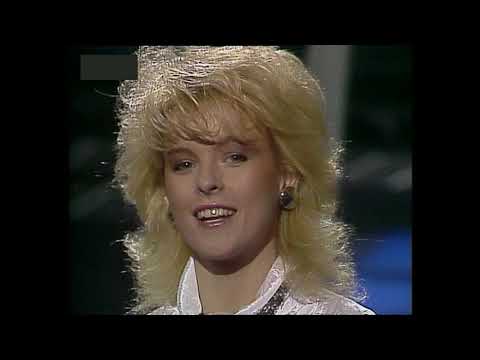 Iveta Bartošová - Málo Mně Zná