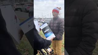 Download lagu He bought a stranger a PS5 for Christmas π mp3 Download lagu He bought a stranger a PS5 for Christmas π mp3