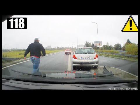 Poślizg i zderzenie z barierkami na ślimaku