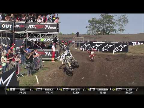 MXGP of Germany_Jeffrey Herlings passes Gautier Paulin