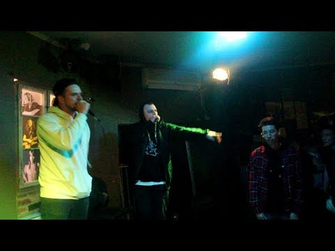 RAPERZY ZAŚPIEWALI DLA PIMPASA