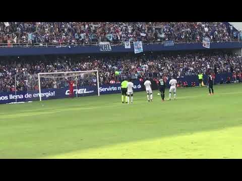 Penal atajado de Gabbarini a Angulo