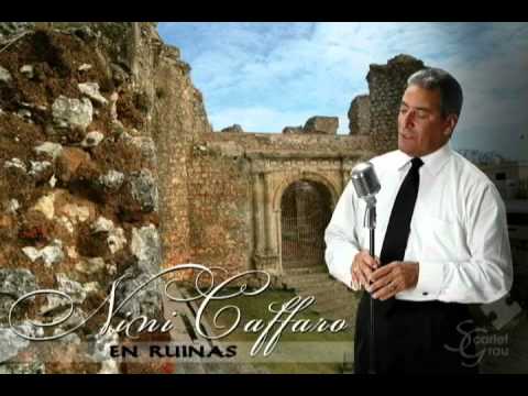 Nini Cáffaro - En ruinas