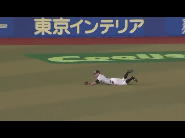 【4回表】これぞ荻野貴!! マリーンズ・荻野貴 ピンチを救うダイビングキャッチ!! 2019/5/17 M-E