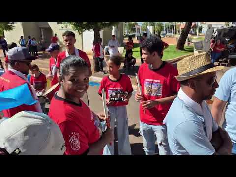 Cia de Reis Família de Belém: Apresentação no encontro de Bandeiras De Santos Reis, Sud Mennucci-SP