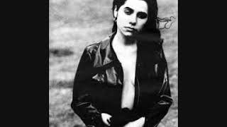 PJ Harvey - 50 Ft Queenie (solo live on the Evening Session 1993)