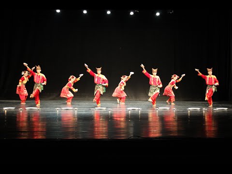 PIRIANG BADARAI DANCE (Choreographer : Dr. Rasmida, S.Sn., M.Sn.)