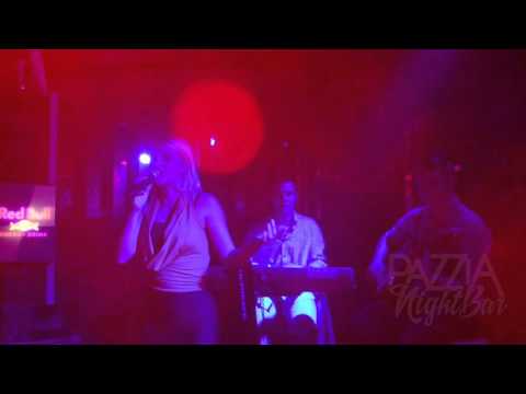 Sara Reljić Live @ PaZZia / Yu Grupa - Mornar (cover)