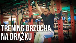 Unoszenie nóg w zwisie — wideo