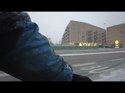 MongoTV_8366 - Del 3 - CYKLER TIL LIDL EFTER COLA OG SLIK I SNESTORM FØR ORKAN KOMMER FREDAG AFTEN