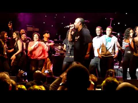 NOT THE REAL  Sugarhill Gang - Rappers Delight - Live in London 2010