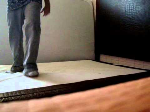 MLG Anaheim 2012: coLTriMaster/SniXSniPe flip HeavensLight's bed